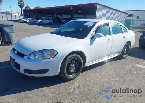 2014 Chevrolet Impala Limited Police z USA, uszkodzony, nr VIN 2G1WD5E37E1113186